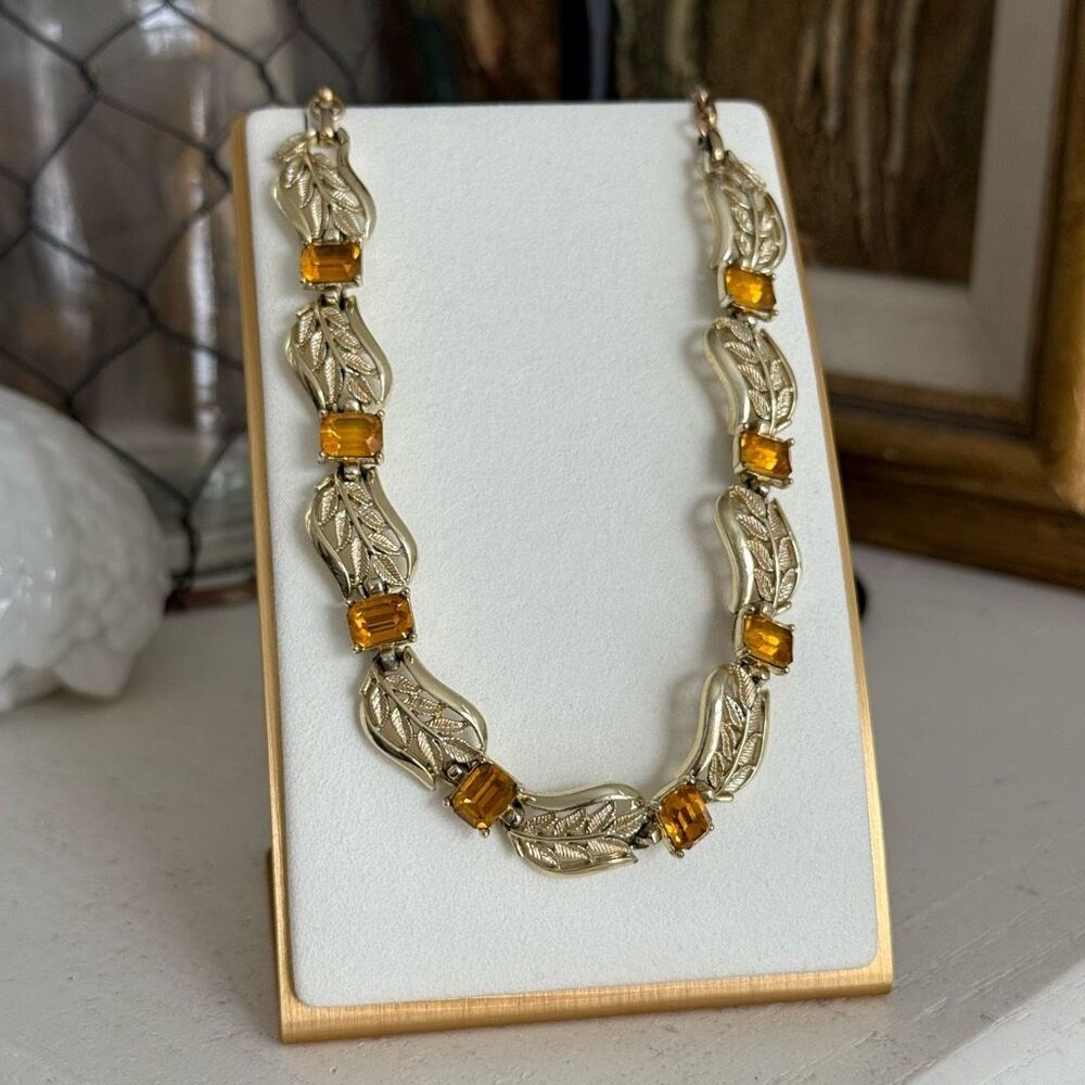 Vintage 50s Coro Gold Tone Amber Rhinestone Necklace 17.5”